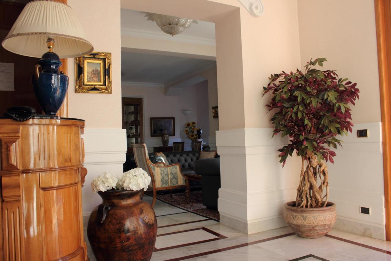 פיוג'י Hotel Gioia Garden מראה חיצוני תמונה